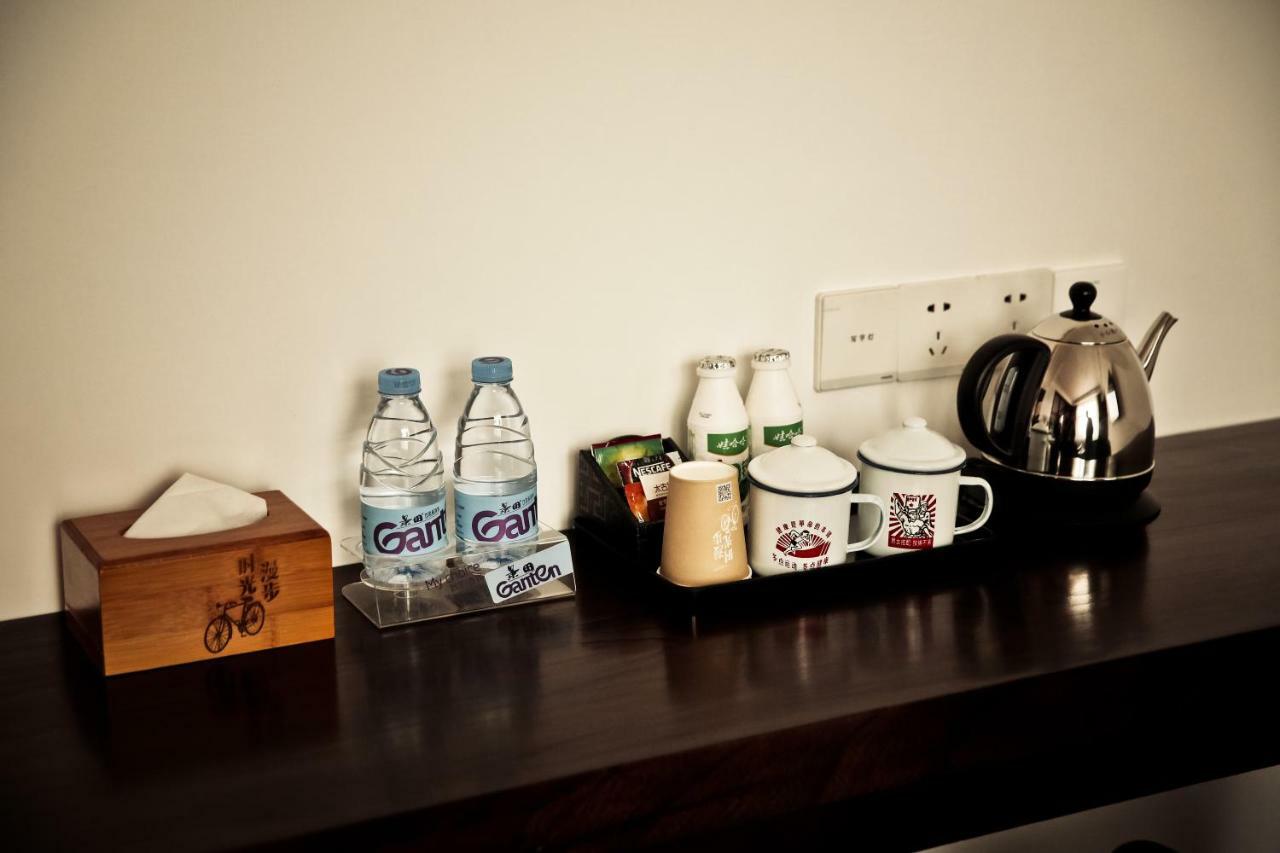 Nostalgia Hotel Near Prince Gong'S Mansion- Beihai Park, Tian'Anmen Square, Nanluoguxiang Hutong, Huguosi Hutong Snack Street, 5 Minutes Walk Away From Ping'Anli Subway Station, Free Ice Cream And Laundry Service,English Communication Well Pékin  Extérieur photo